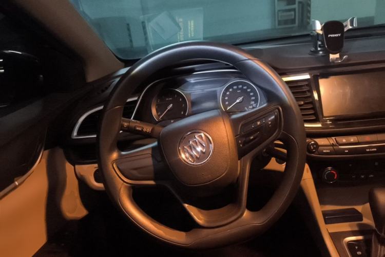 Used Buick GT 2016 15N Automatic Elite Edition Steering Wheel