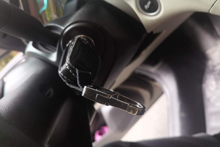 Used Buick GT 2016 15N Automatic Entry-Level Trim Vehicle Key