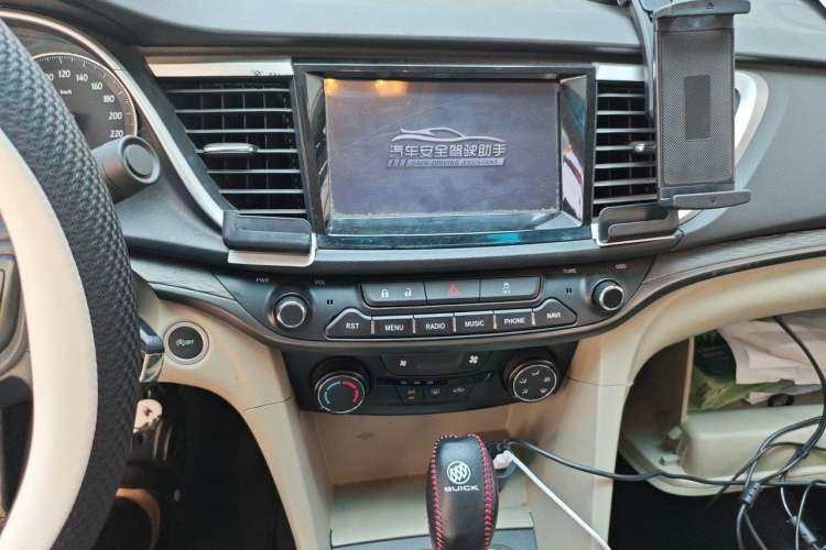 Used Buick GT 2016 15N Automatic Entry-Level Trim Audio And AC Panel