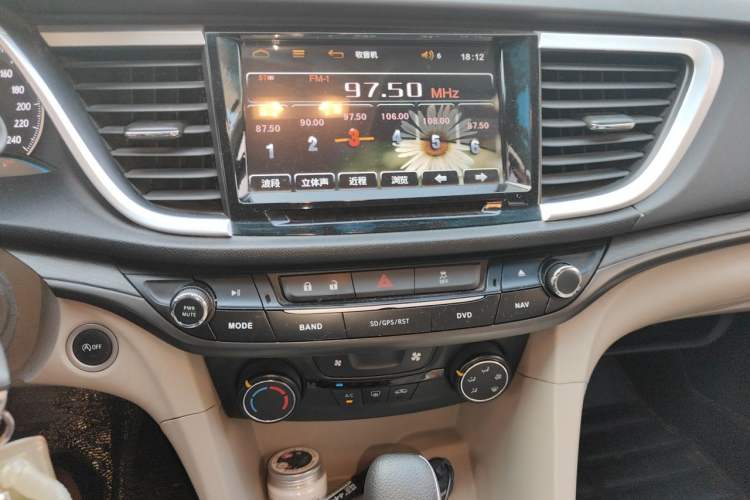 Used Buick GT 2016 15N Automatic Elite Edition Audio And AC Panel