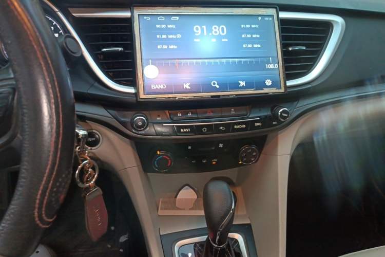 Used Buick GT 2016 15N Automatic Elite Edition Audio And AC Panel