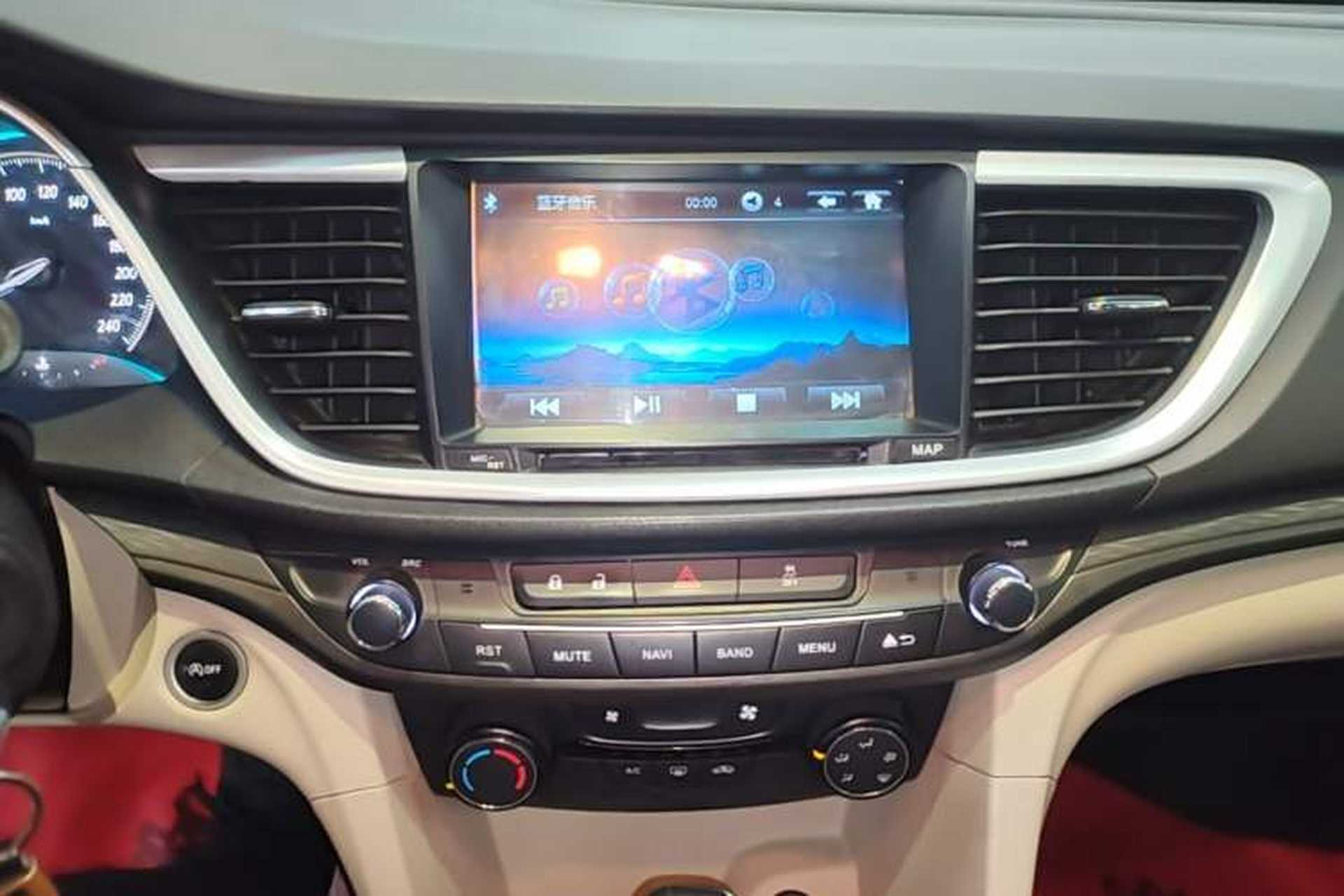 Used Buick GT 2016 15N Automatic Elite Edition Audio And AC Panel