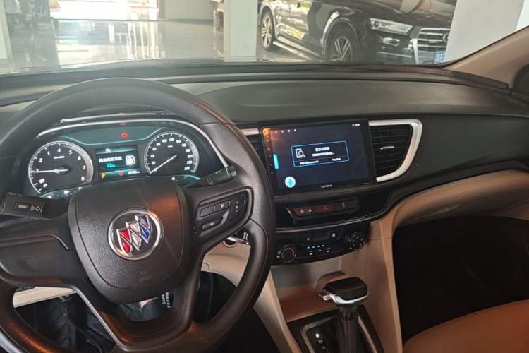 Used Buick GT 2016 15N Automatic Elite Edition Center Console
