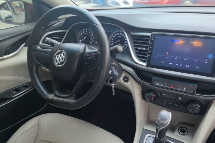 Used Buick GT 2016 15N Automatic Elite Edition Center Console