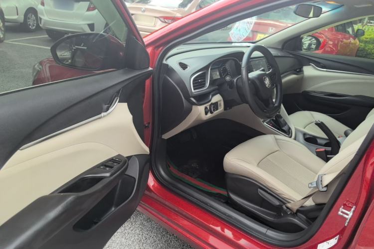 Used Buick GT 2016 15N Automatic Elite Edition Driver Seat
