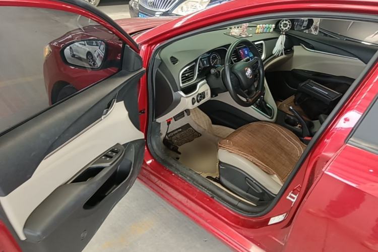 Used Buick GT 2016 15N Automatic Elite Edition Driver Seat