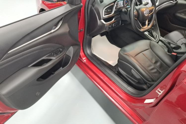 Used Buick GT 2016 15N Automatic Luxury Edition Driver Seat