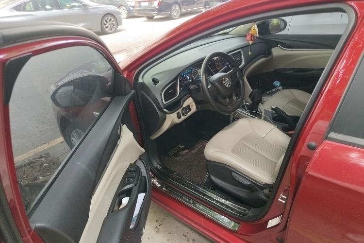 Used Buick GT 2016 15N Automatic Elite Edition Driver Seat