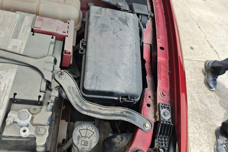Used Buick GT 2016 15N Automatic Entry-Level Trim Engine Bay Left