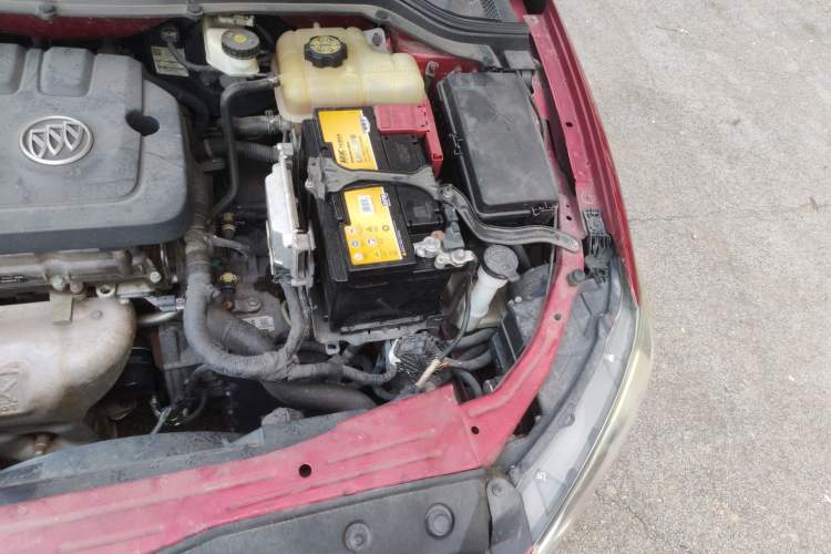 Used Buick GT 2016 15N Automatic Elite Edition Engine Bay Left