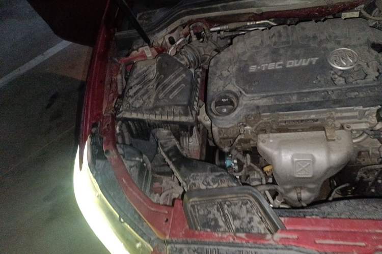 Used Buick GT 2016 15N Automatic Elite Edition Engine Bay Right