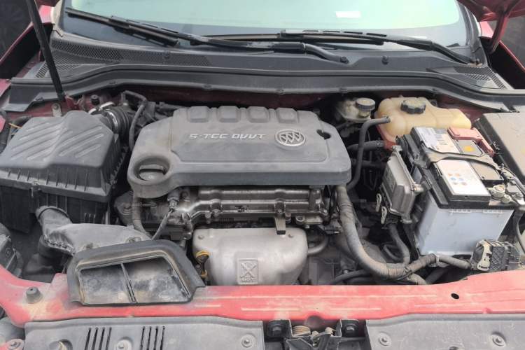 Used Buick GT 2016 15N Automatic Entry-Level Trim Engine Bay
