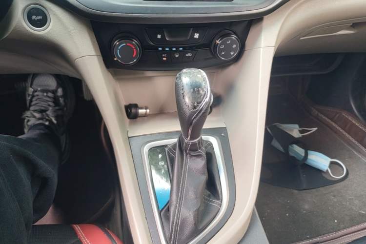 Used Buick GT 2016 15N Automatic Elite Edition Gear Lever