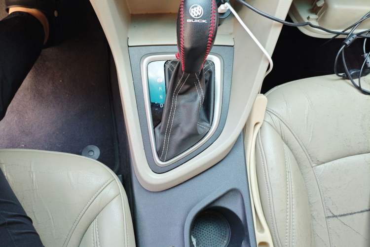 Used Buick GT 2016 15N Automatic Entry-Level Trim Gear Lever