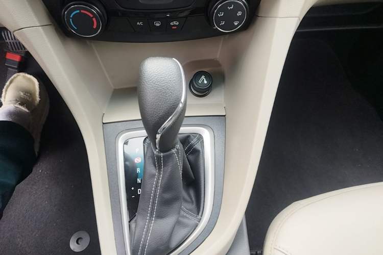 Used Buick GT 2016 15N Automatic Elite Edition Gear Lever