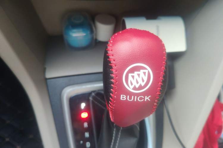 Used Buick GT 2016 15N Automatic Elite Edition Gear Lever
