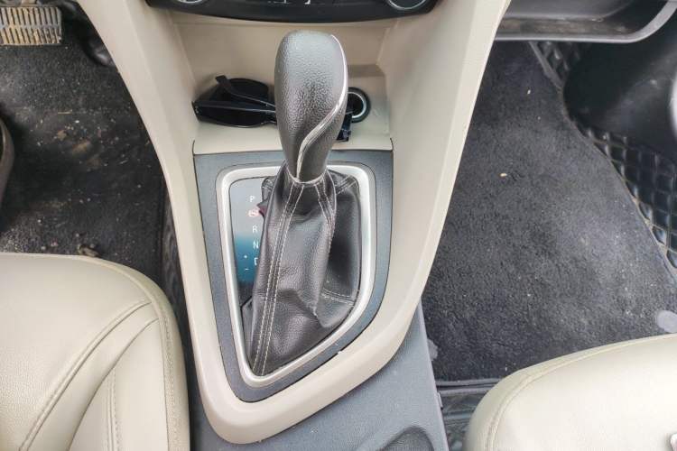 Used Buick GT 2016 15N Automatic Elite Edition Gear Lever