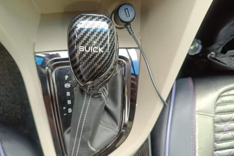 Used Buick GT 2016 15N Automatic Elite Edition Gear Lever