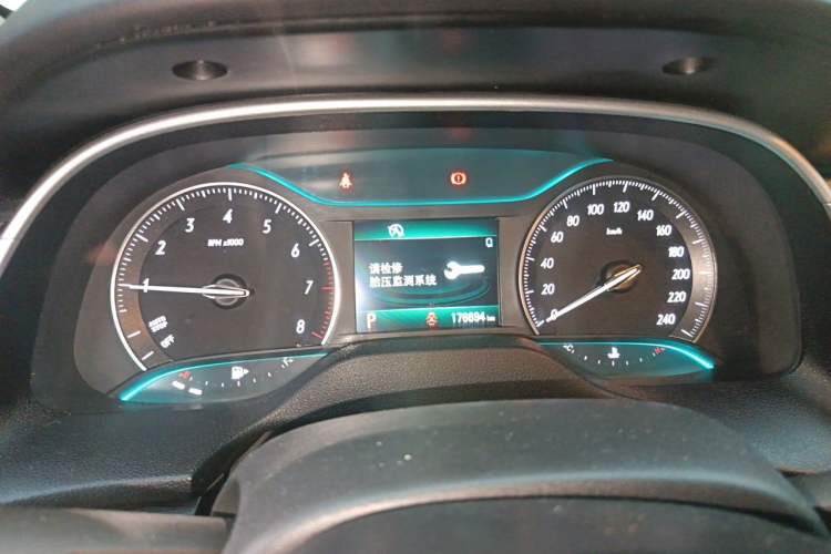 Used Buick GT 2016 15N Automatic Elite Edition Instrument Cluster