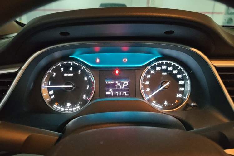 Used Buick GT 2016 15N Automatic Entry-Level Trim Instrument Cluster
