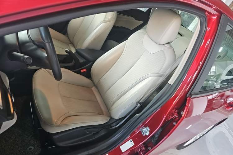 Used Buick GT 2016 15N Automatic Elite Edition Left Front Seat