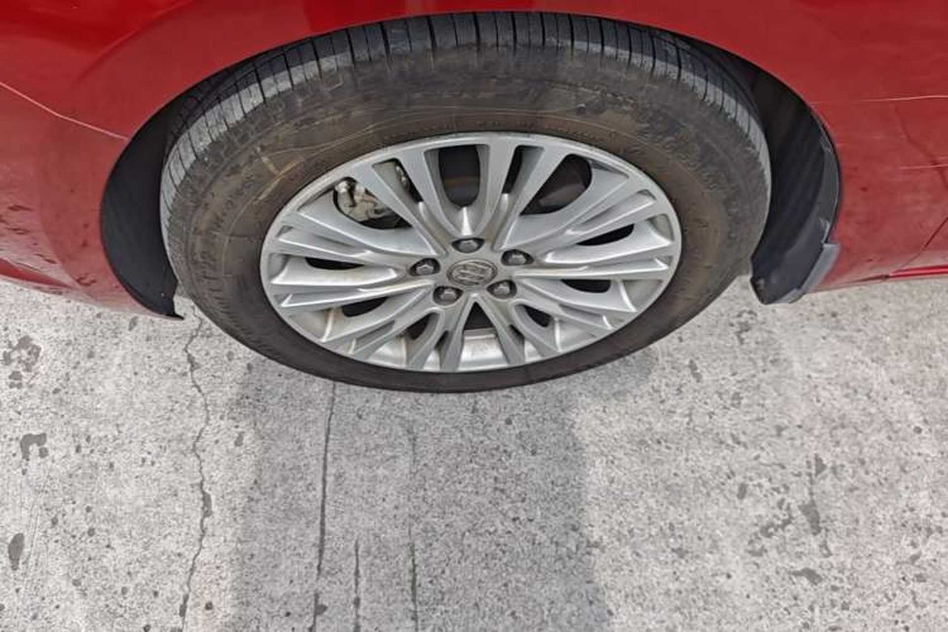 Used Buick GT 2016 15N Automatic Elite Edition Left Front Wheel Hub