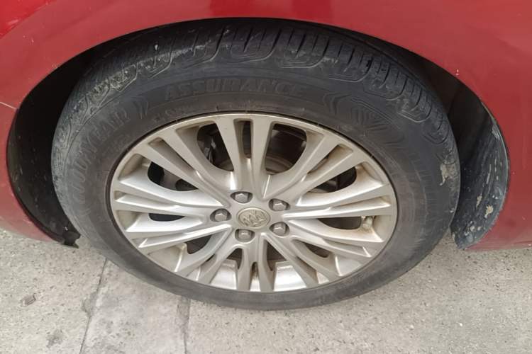 Used Buick GT 2016 15N Automatic Elite Edition Left Front Wheel Hub