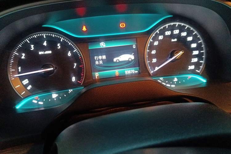 Used Buick GT 2016 15N Automatic Elite Edition Odometer Close Up