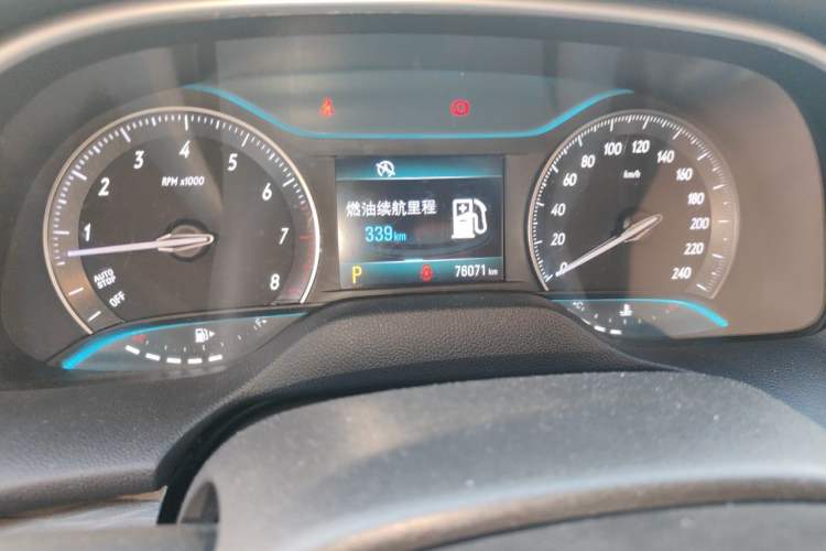 Used Buick GT 2016 15N Automatic Elite Edition Odometer Close Up