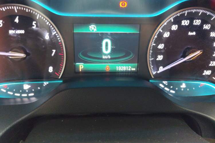 Used Buick GT 2016 15N Automatic Elite Edition Odometer Close Up