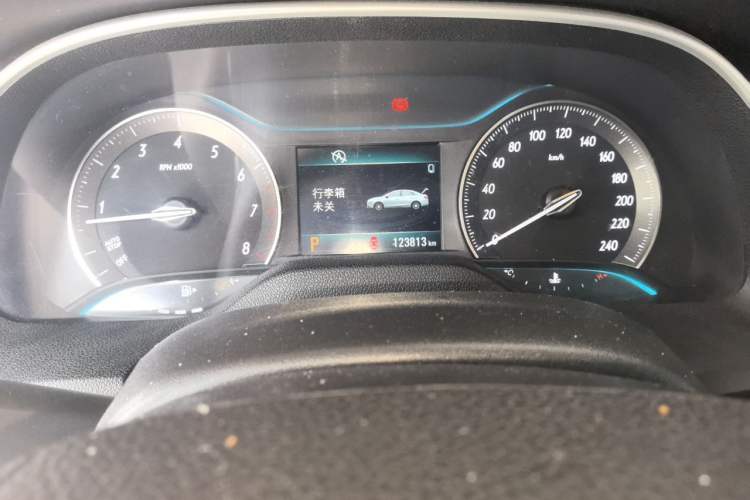 Used Buick GT 2016 15N Automatic Elite Edition Odometer Close Up