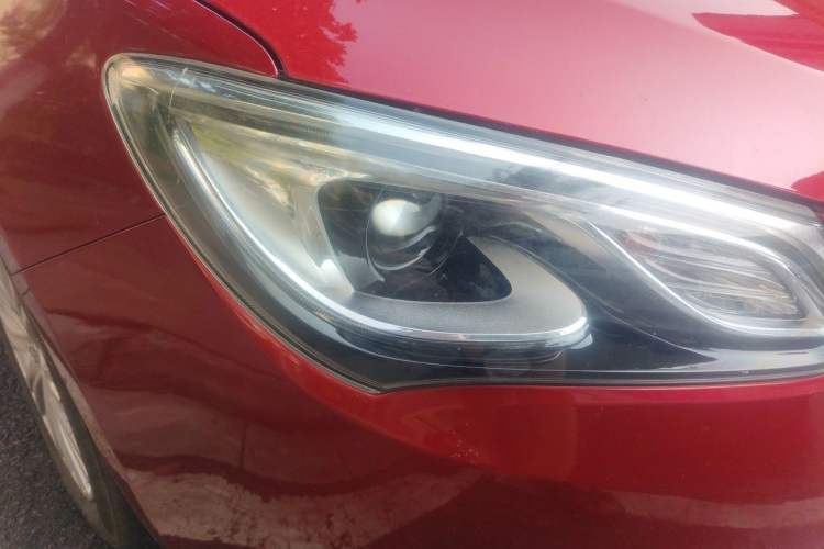 Used Buick GT 2016 15N Automatic Elite Edition Right Front Headlight