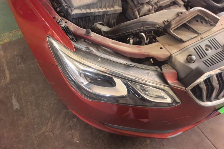 Used Buick GT 2016 15N Manual Elite Edition Right Front Headlight