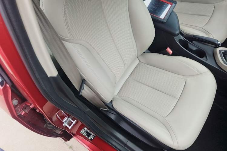 Used Buick GT 2016 15N Automatic Elite Edition Right Front Seat
