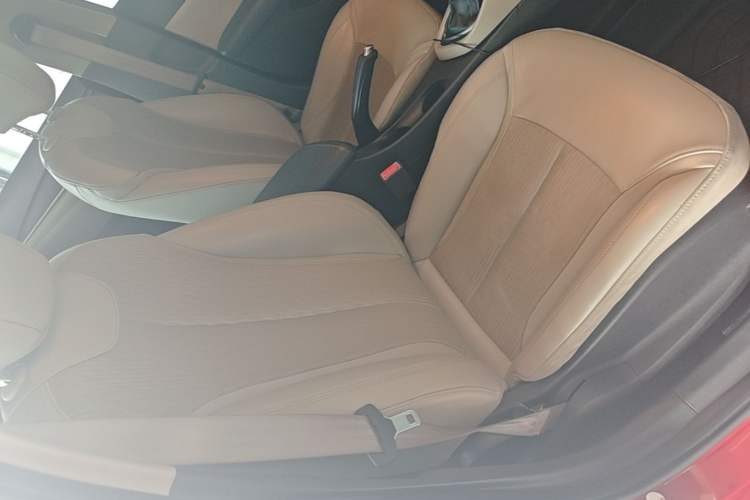 Used Buick GT 2016 15N Automatic Elite Edition Right Front Seat