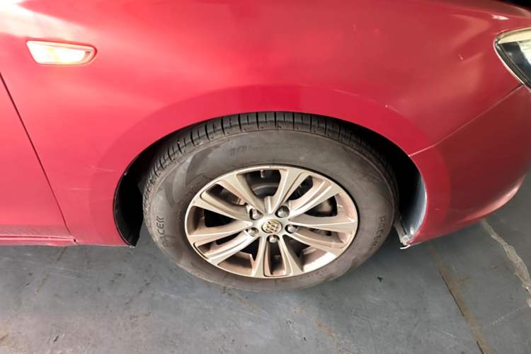 Used Buick GT 2016 15N Automatic Entry-Level Trim Right Front Wheel Hub