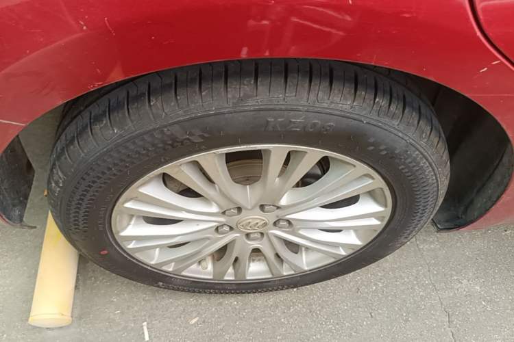 Used Buick GT 2016 15N Automatic Elite Edition Right Rear Wheel Hub