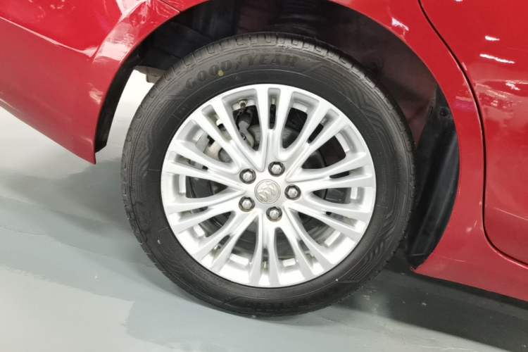 Used Buick GT 2016 15N Automatic Luxury Edition Right Rear Wheel Hub