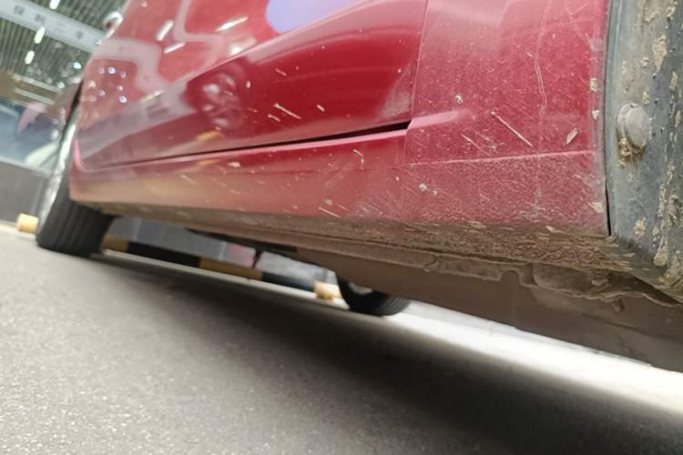 Used Buick GT 2016 15N Automatic Elite Edition Right Side Sill
