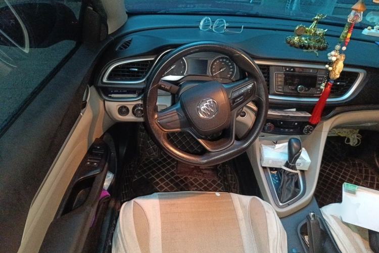 Used Buick GT 2016 15N Automatic Elite Edition Steering Wheel