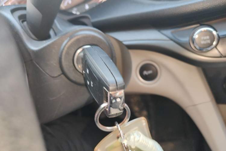 Used Buick GT 2016 15N Automatic Elite Edition Vehicle Key