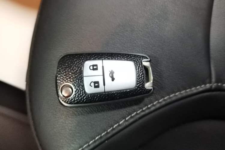 Used Buick GT 2016 15N Automatic Luxury Edition Vehicle Key