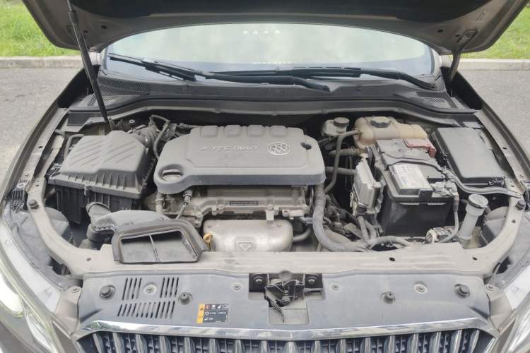 Used Buick GT 2016 15N Manual Entry-Level Trim Engine Bay