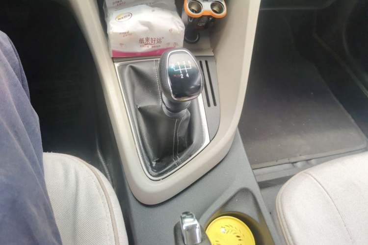 Used Buick GT 2016 15N Manual Entry-Level Trim Gear Lever