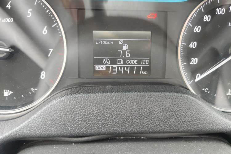 Used Buick GT 2016 15N Manual Entry-Level Trim Odometer Close Up