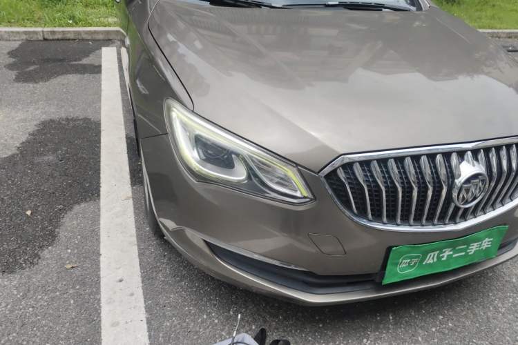 Used Buick GT 2016 15N Manual Entry-Level Trim Right Front Headlight