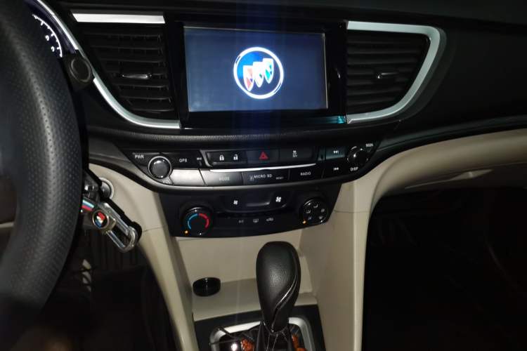 Used Buick GT 2016 15N Automatic Entry-Level Trim Audio And AC Panel