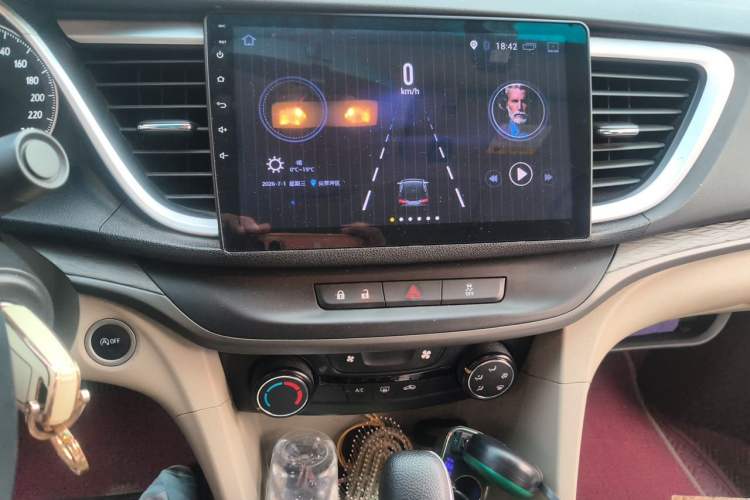 Used Buick GT 2016 15N Automatic Elite Edition Audio And AC Panel