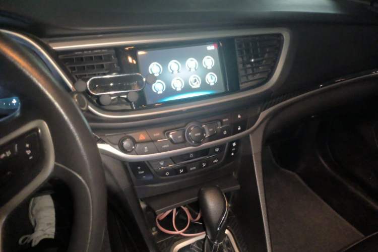 Used Buick GT 2016 15N Automatic Luxury Edition Audio And AC Panel