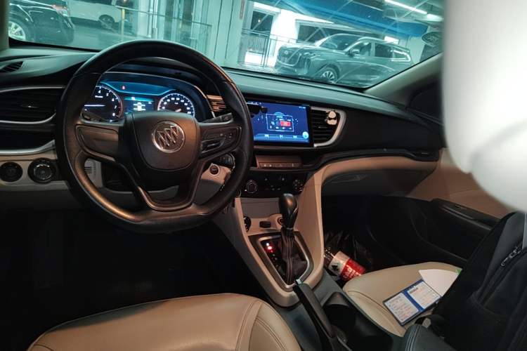 Used Buick GT 2016 15N Automatic Elite Edition Audio And AC Panel